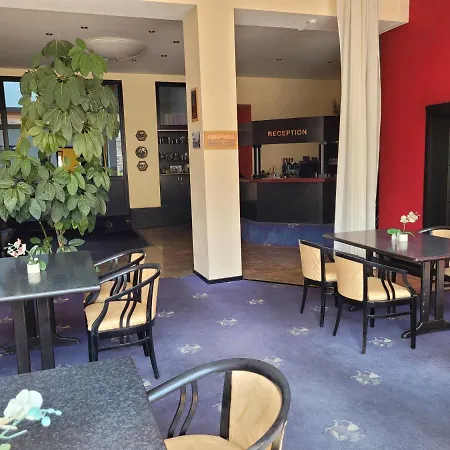 Hotel Schweizer Hof-3